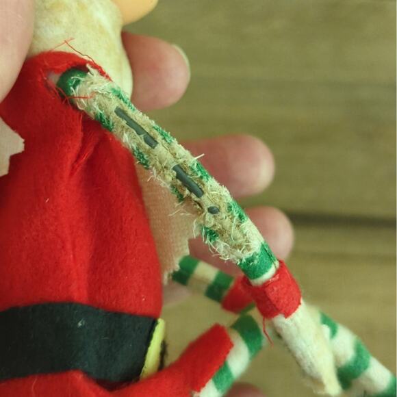 Vintage 1950s MCM Kitschy Red Green and White Oversized Elf Knee Hugger Ornament - Picture 10 of 10